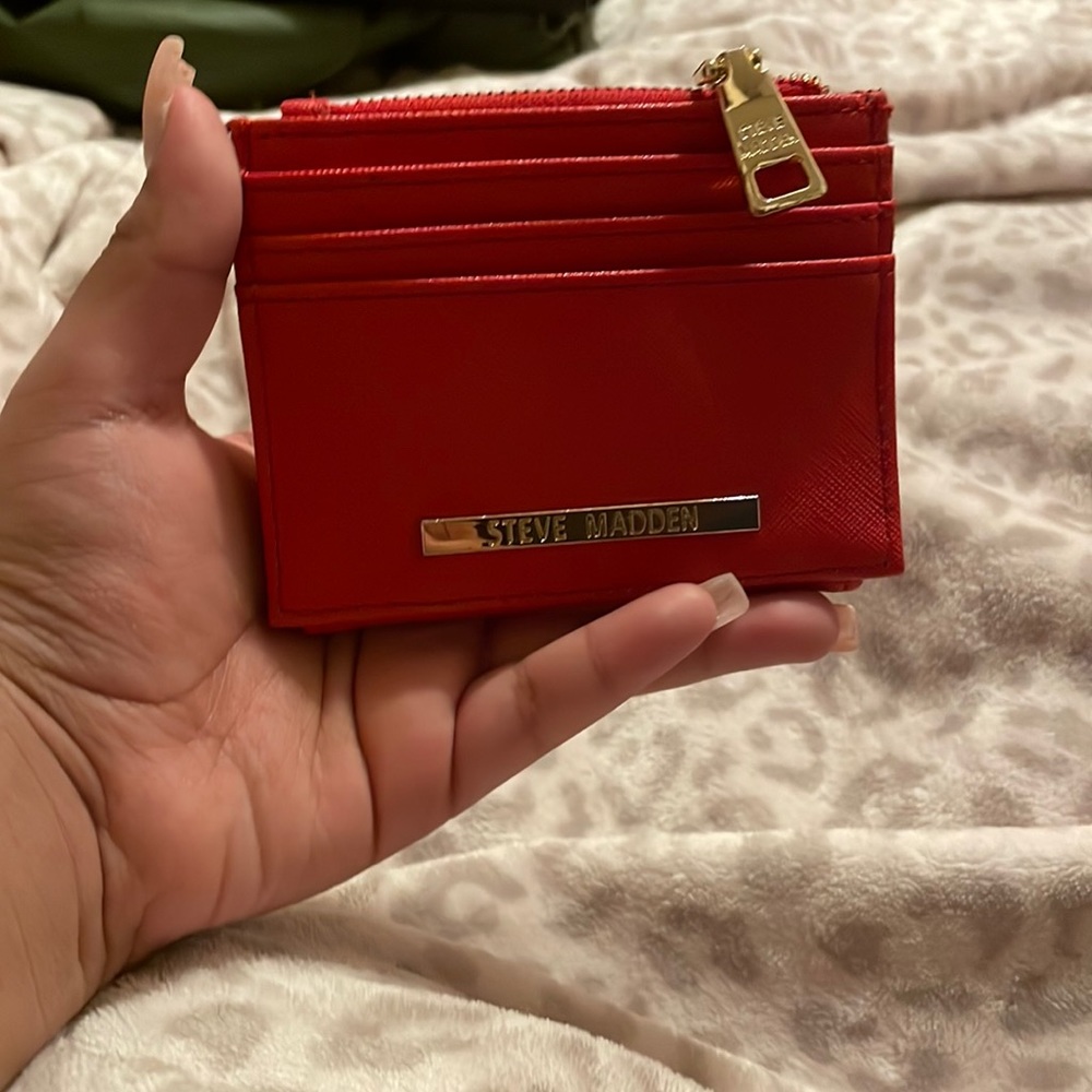 Steve Madden Wallet - 8 pocket card case